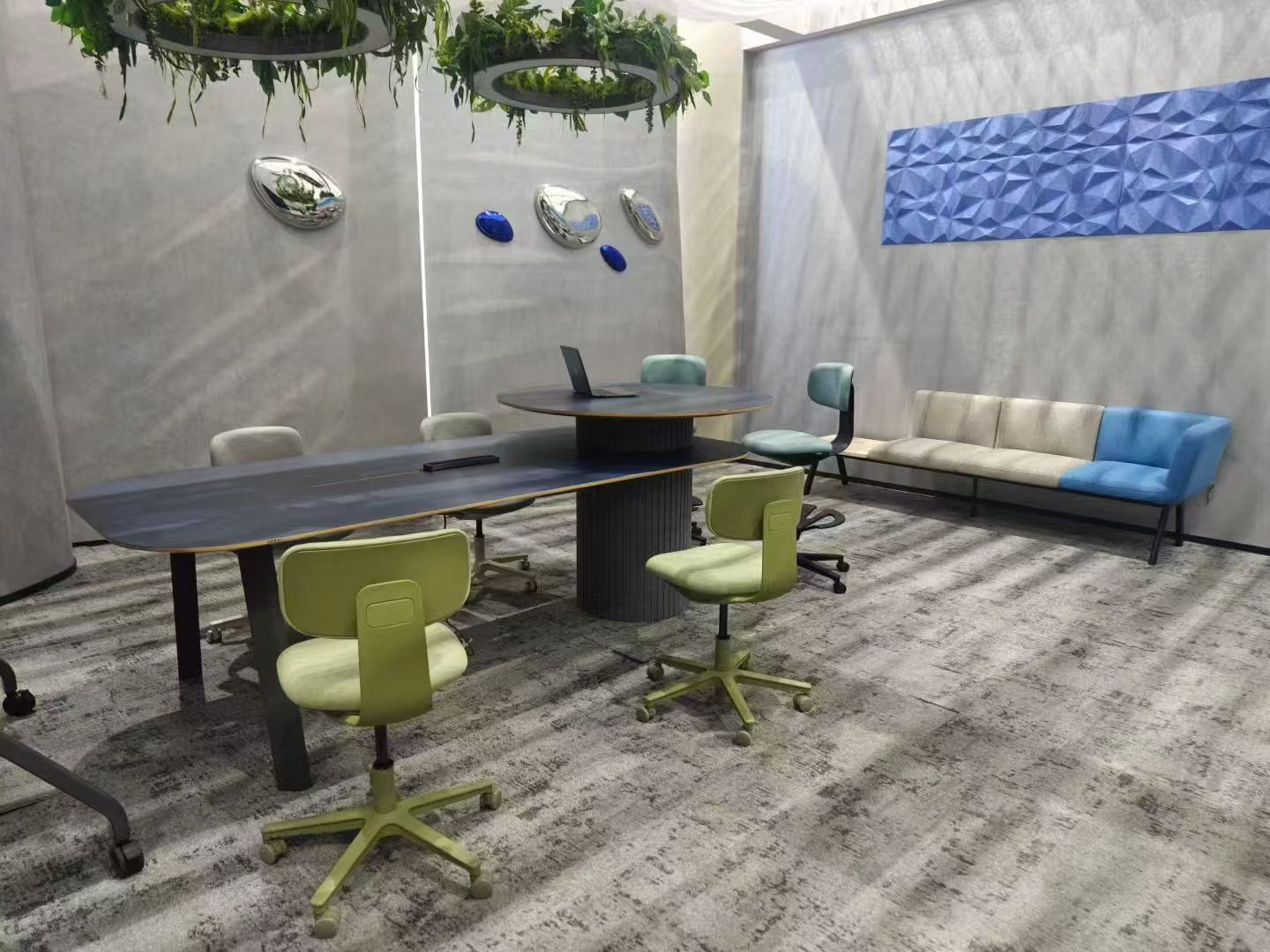 Meeting Desk