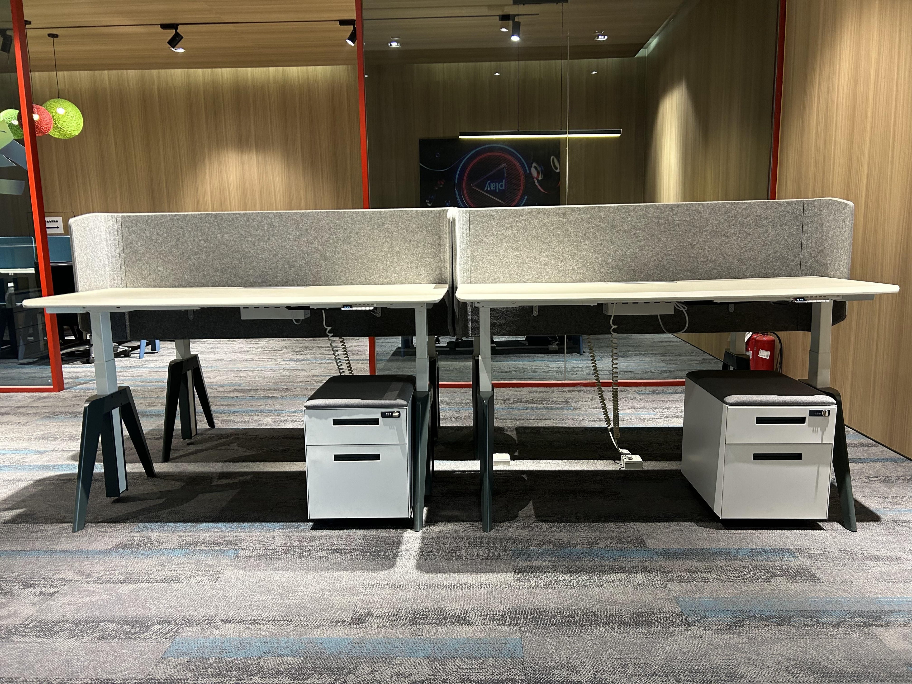 Kasman Staff Desk